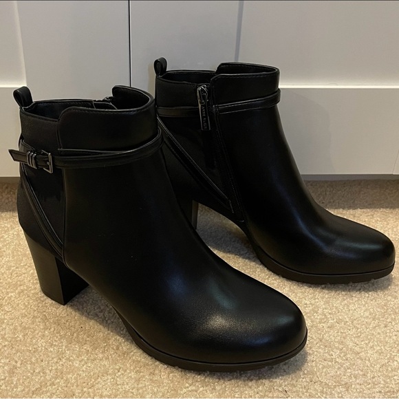 NWOT *Orig $120 Anne Klein Riah Ankle Boots - Picture 2 of 10